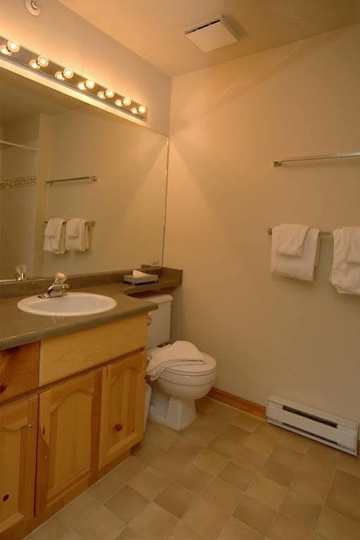 Westwind Properties At Valhalla Whistler Exterior photo