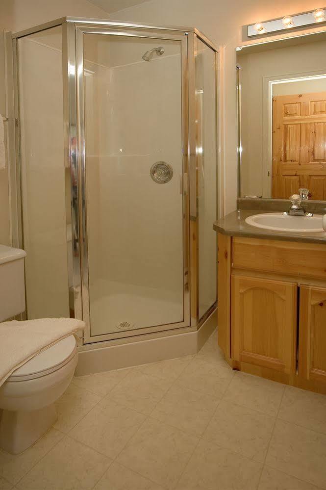 Westwind Properties At Valhalla Whistler Exterior photo